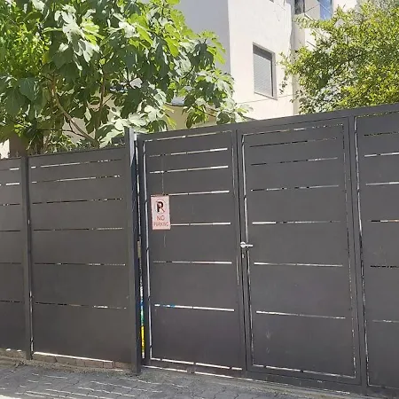 Nyaraló House In Durrës